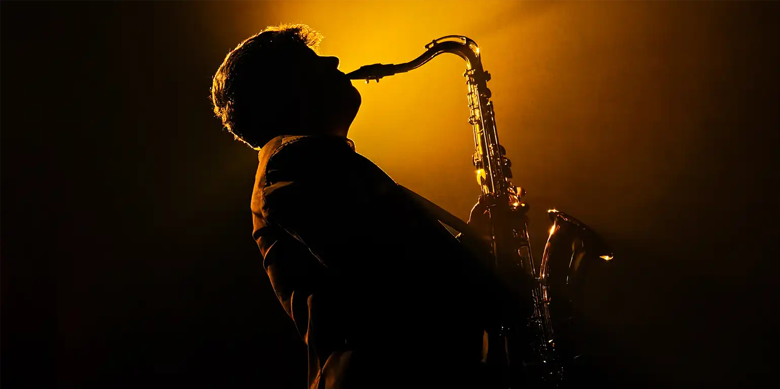 Távoli pillanatok sötétben