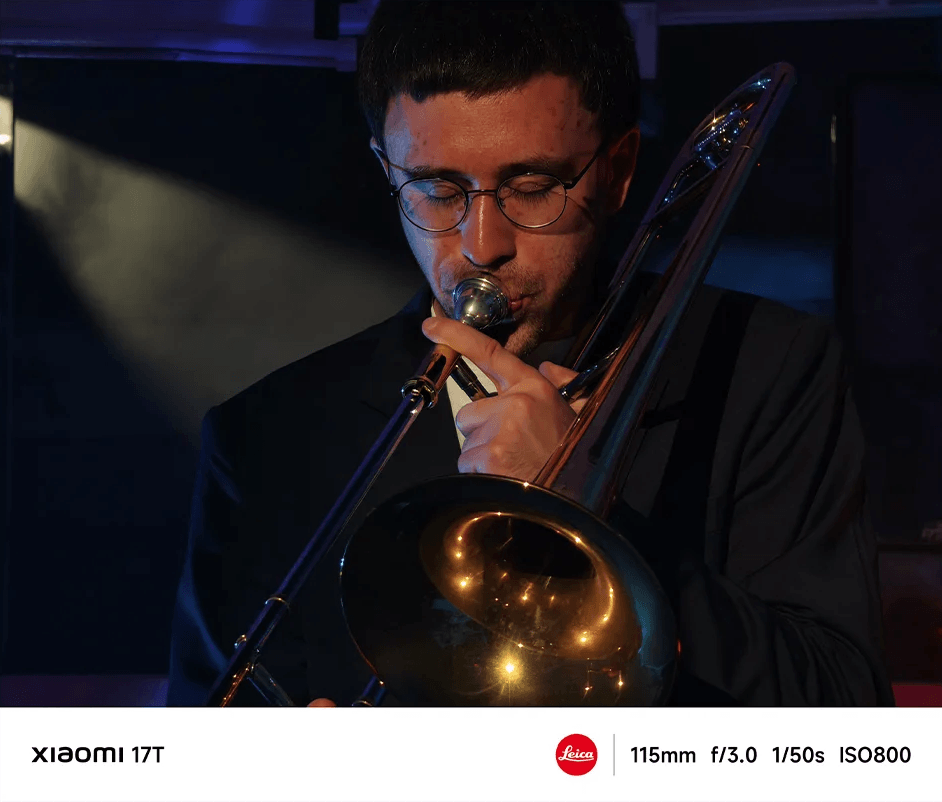 Harsonán játszó zenész, Stage módban rögzített koncertfelvétel